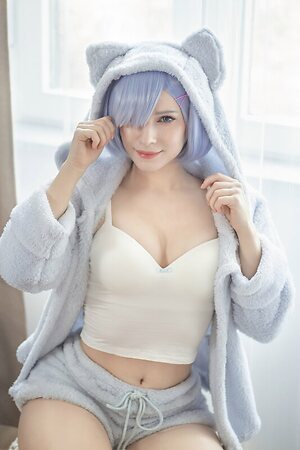 Enji Night Nude Leaked Photo #13