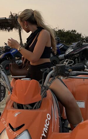 Enya Elisa leaked photo #3
