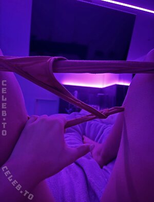 enyadres Nude Leaked Photo #22