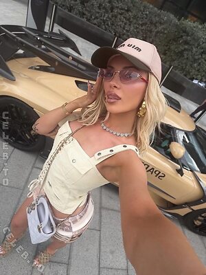 Era Istrefi Nude Leaked Photo #36