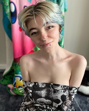 ERASEDWeeaboo leaked photo #8