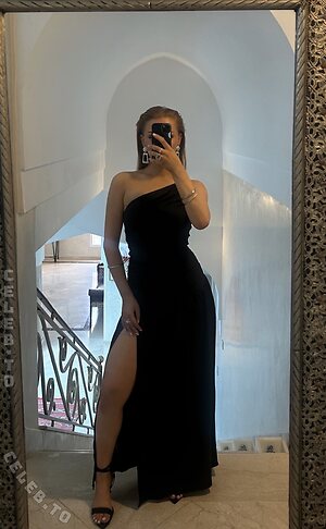 Erda Nude Leaked Photo #16