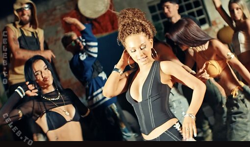 Erda Nude Leaked Photo #18