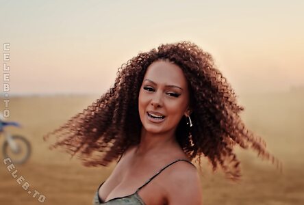 Erda Nude Leaked Photo #21