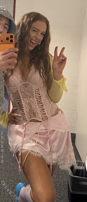 Erda Nude Leaked Photo #55