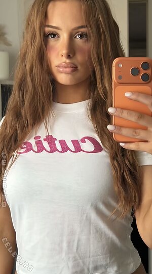 Erda Nude Leaked Photo #58