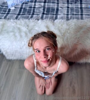 Erica Canfield leaked photo #6