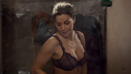 Erica Durance leaked photo #404