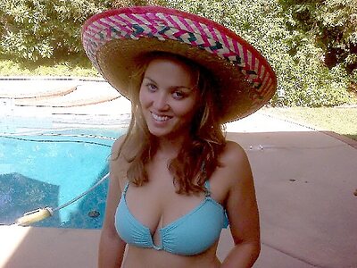 Erika Christensen leaked photo #12