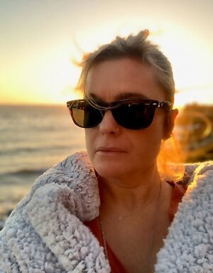 Erika Eleniak leaked photo #28