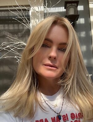 Erika Eleniak leaked photo #30