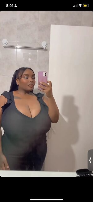 Erika G Nude Leaked Photo #5