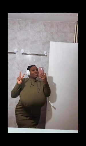 Erika G leaked photo #12