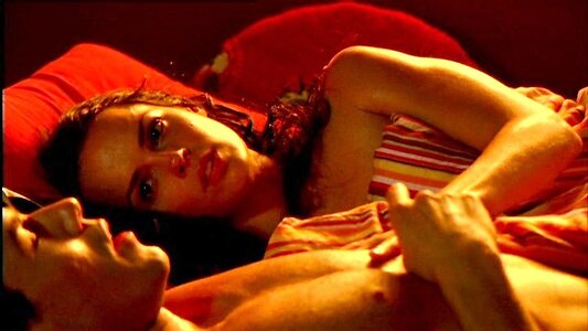 Erin Cahill leaked photo #11