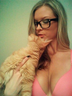 Erin Cummins leaked photo #60