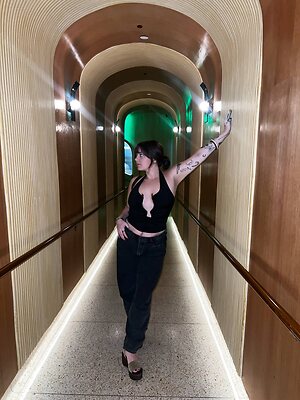 Erin Dougal leaked photo #23