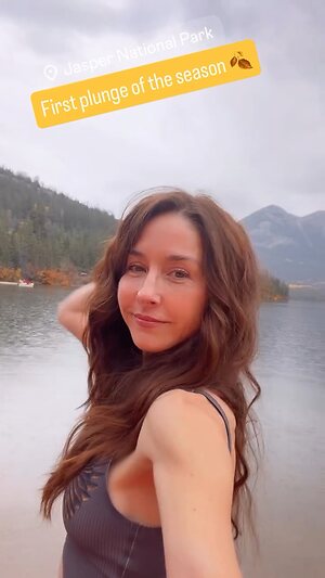 Erin Karpluk