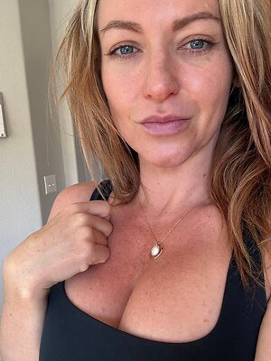 Erin Marie leaked photo #4