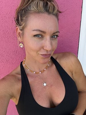Erin Marie leaked photo #7