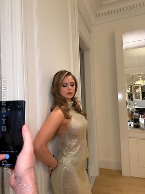 Erin Moriarty Nude Photos