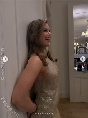 Erin Moriarty Nude Leaked Photo #24