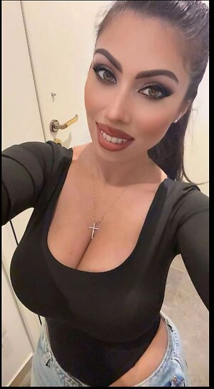 Erin Trimboli leaked photo #5