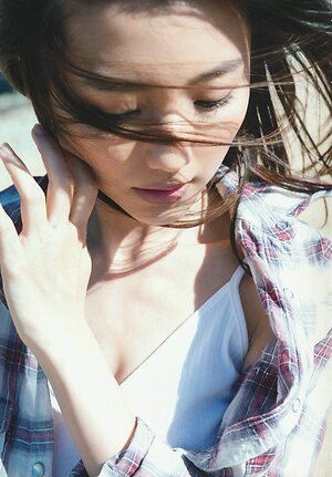 Erina Mano leaked photo #5
