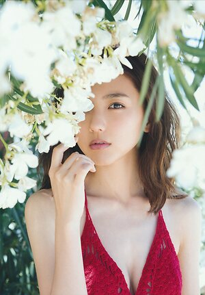 Erina Mano leaked photo #32