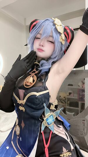 Erine Lenathea leaked photo #17