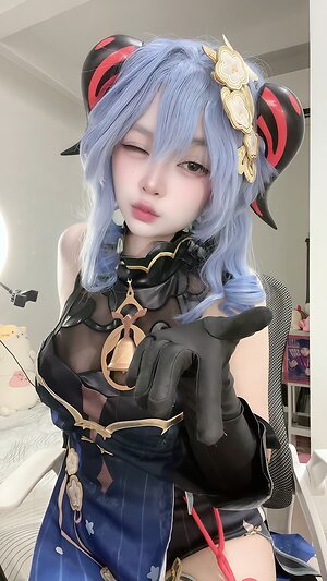 Erine Lenathea leaked photo #23