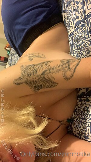 Errrrotika Nude Leaked Photo #8