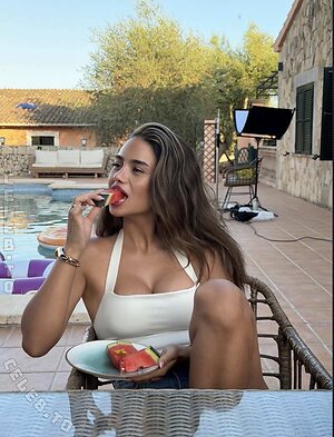 Esra Algac photo