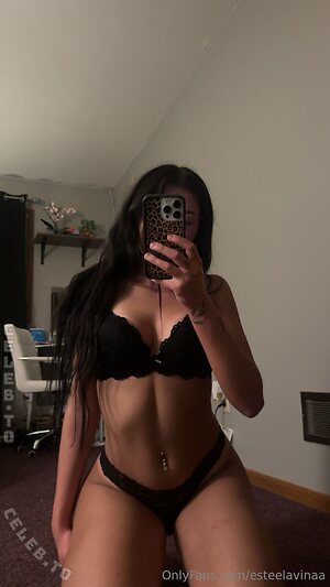 estee Nude Leaked Photo #5