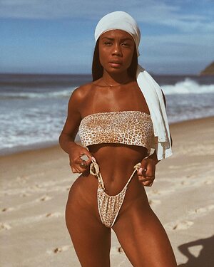 Estefânia Logmar Nude Leaked Photo #75