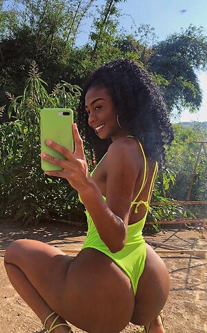 Estefânia Logmar Nude Leaked Photo #81