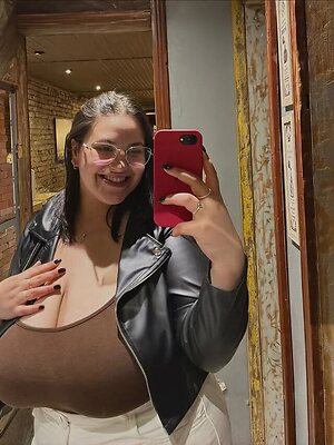 Estela leaked photo #2