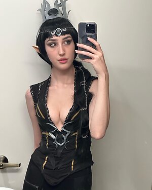 Estella Graves leaked photo #10