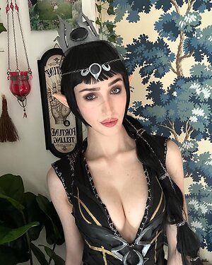 Estella Graves leaked photo #16