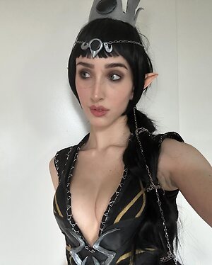 Estella Graves leaked photo #17