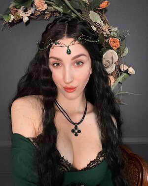 Estella Graves leaked photo #21