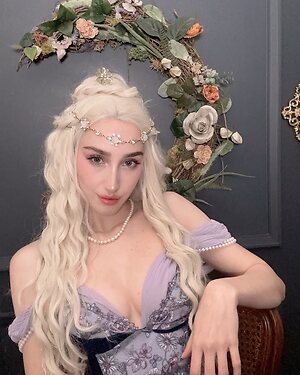Estella Graves leaked photo #25