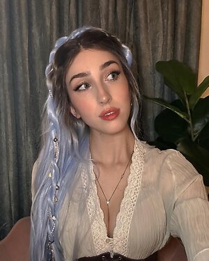 Estella Graves leaked photo #47