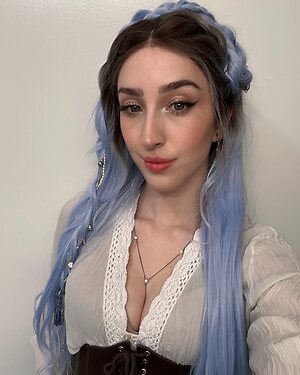 Estella Graves leaked photo #50