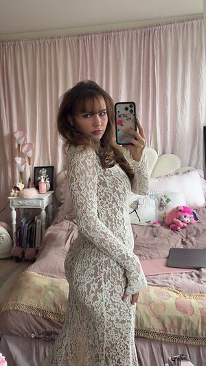 Ester Dobrik leaked photo #3