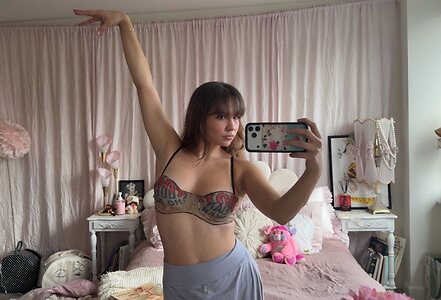 Ester Dobrik leaked photo #36