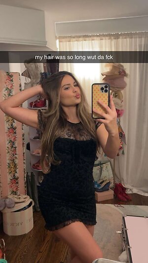 Ester Dobrik leaked photo #44