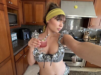Ester Dobrik leaked photo #49