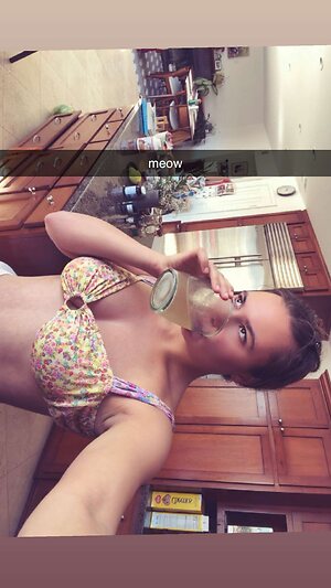 Ester Dobrik leaked photo #69
