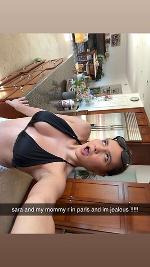 Ester Dobrik leaked photo #79