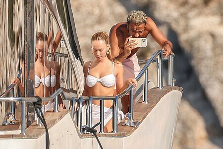 Ester Exposito leaked photo #172